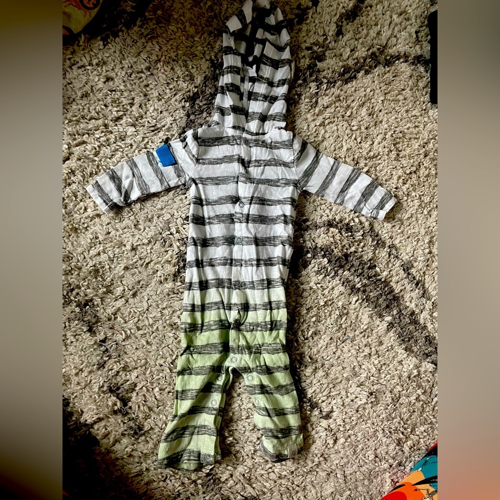 Burt’s Bees Baby romper